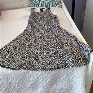 I’m selling a Abercrombie & Fitch xs dress